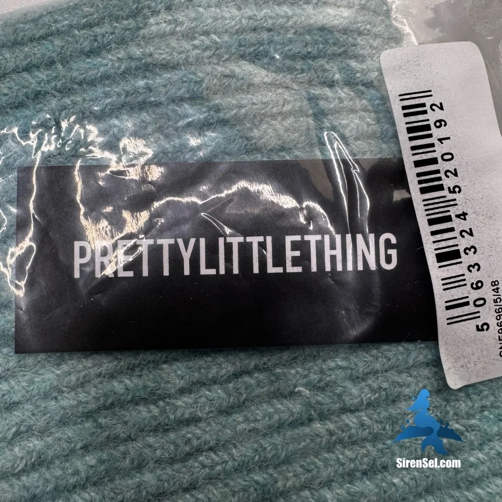 1191 PrettyLittleThing Blue Cable Knit Beanie Hat - One Size